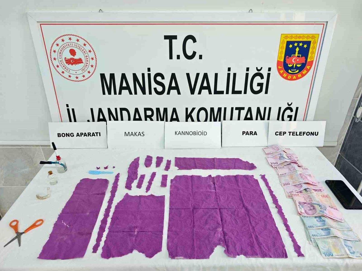 Turgutlu\'da Uyuşturucu Operasyonu: 13 Bin 800 İçimlik Ele Geçirildi