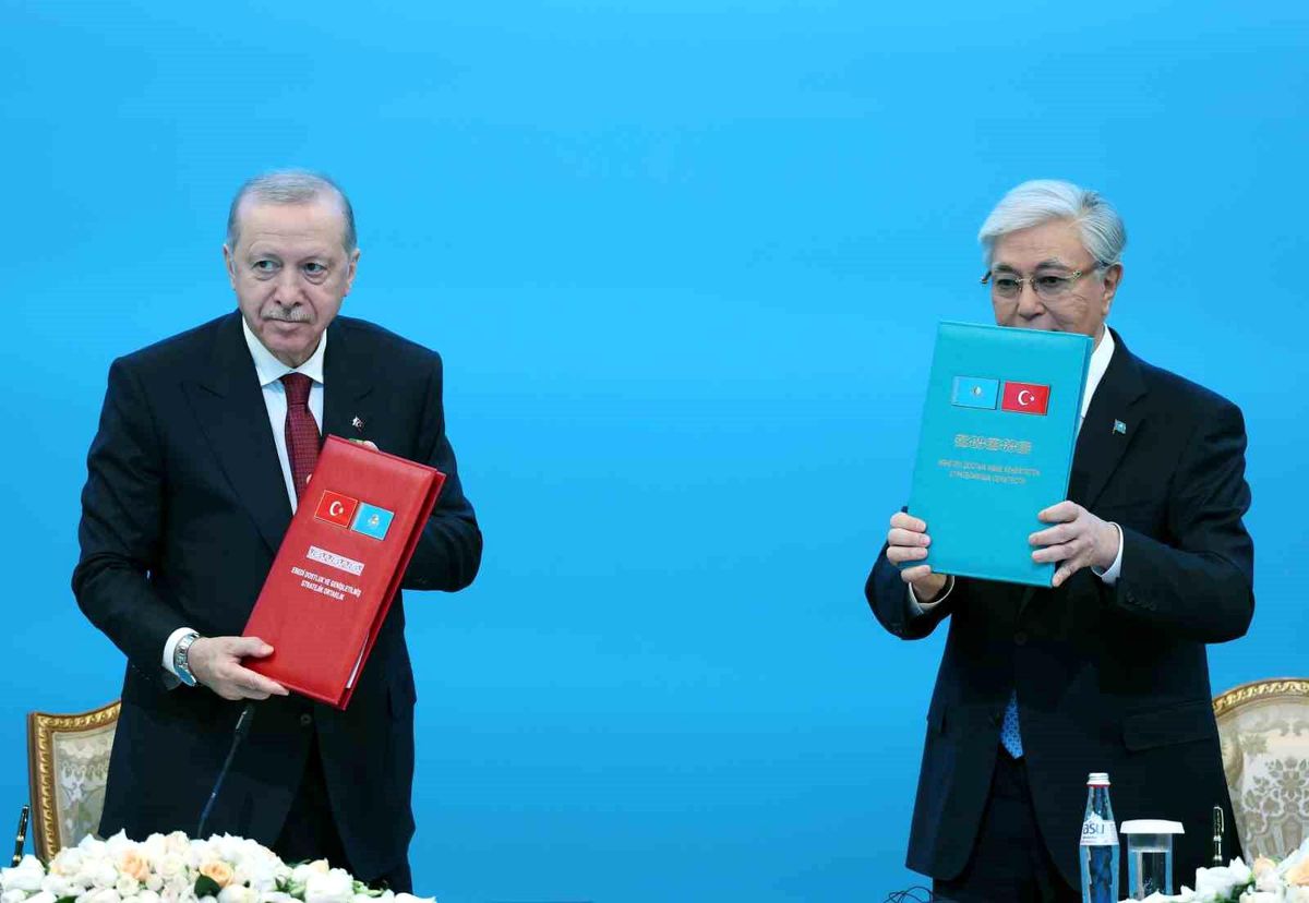 Türkiye-Kazakistan Arasında 13 Anlaşma
