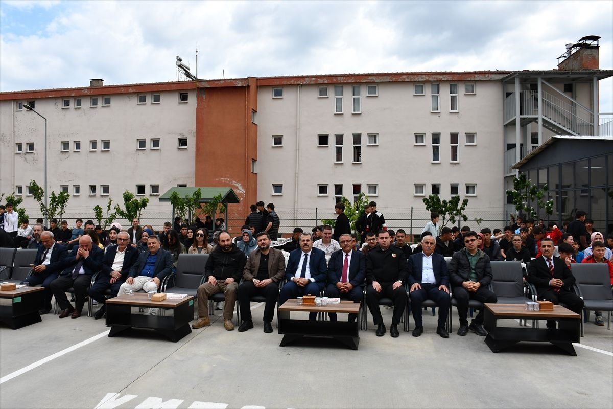 Vezirköprü\'de TÜBİTAK Bilim Fuarı açıldı