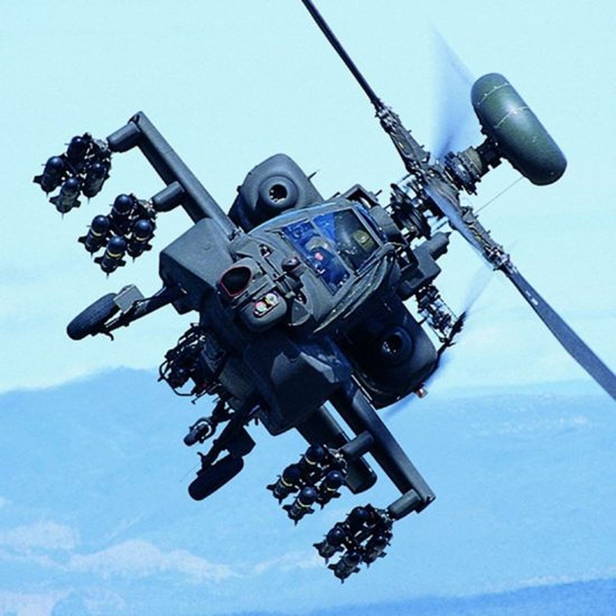 ABD Apache Helikopteri Kore\'de Acil İniş Yaptı