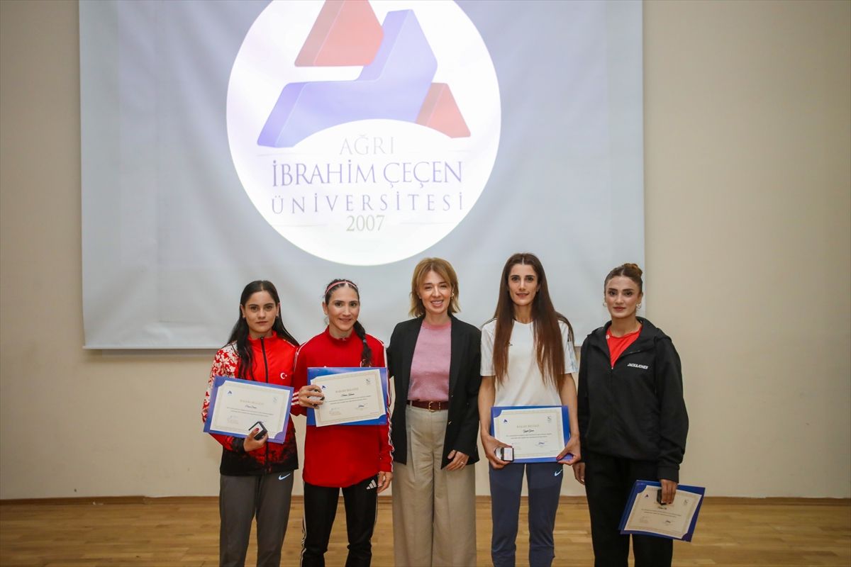 Ağrı\'da Bilim ve Spor Ödülleri Töreni