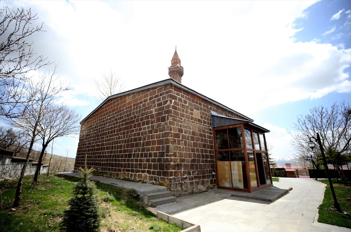 Çekmece Ayasofya Cami: Tarihin İhtişamı
