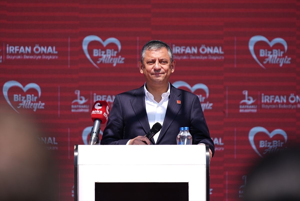 Özgür Özel, İzmir\'de Yeni Spor Kompleksi\'ni Açtı