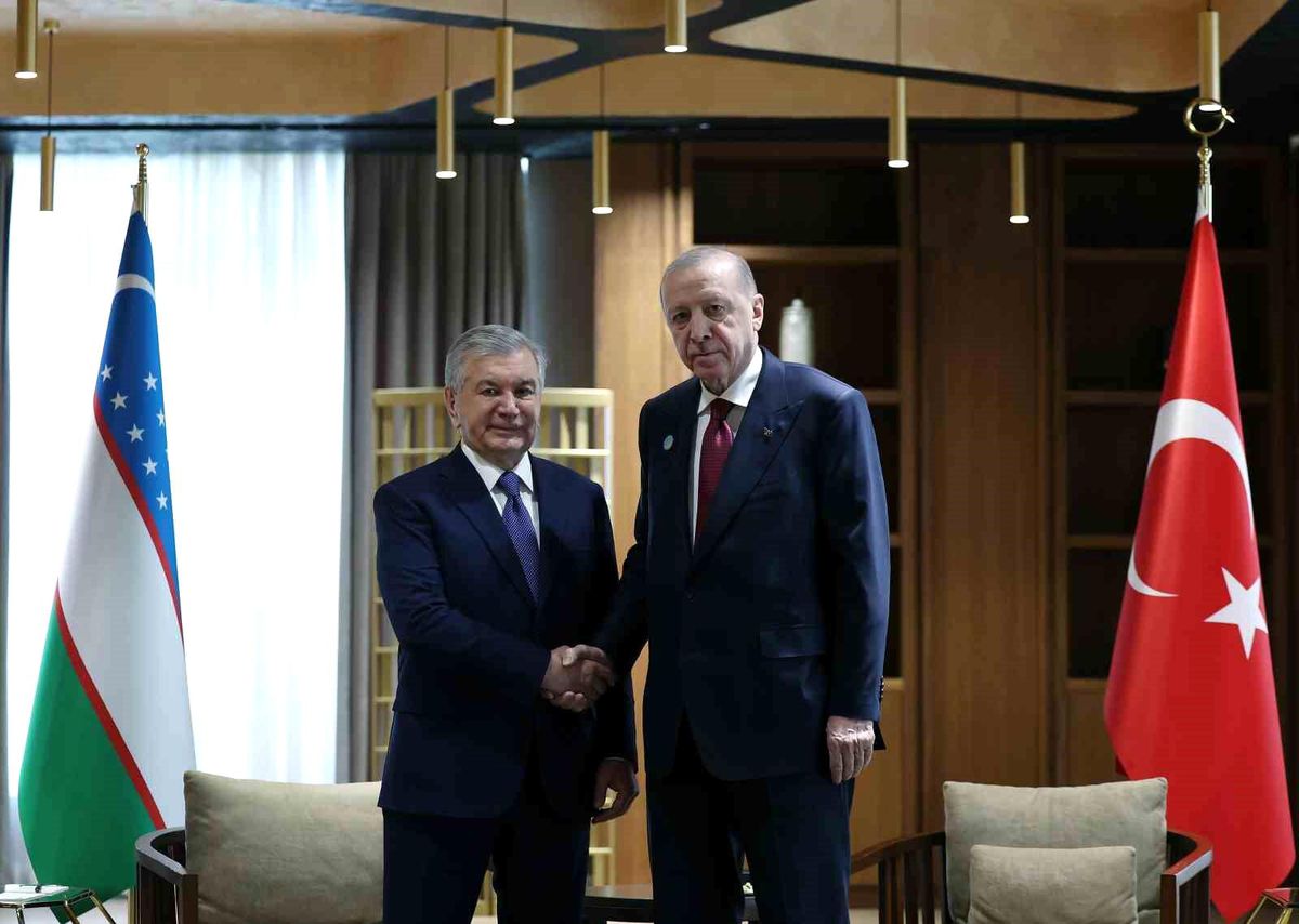 Erdoğan, Türkistan\'da Mirziyoyev ile görüştü