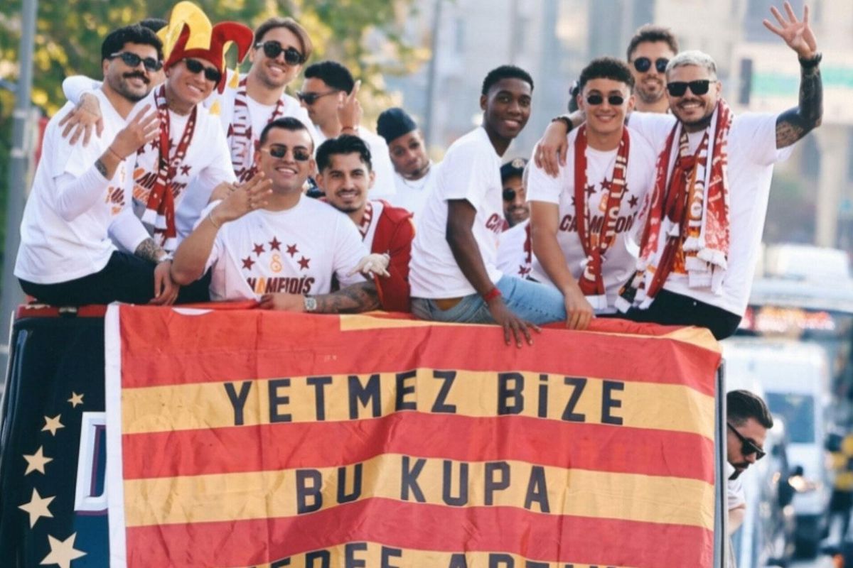 Galatasaray\'dan Avrupa mesajı