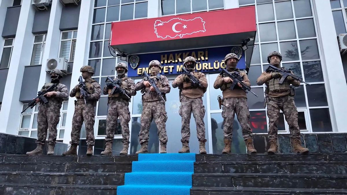 Hakkari’de Tefecilik Operasyonu: 14 Gözaltı, 4 Tutuklama