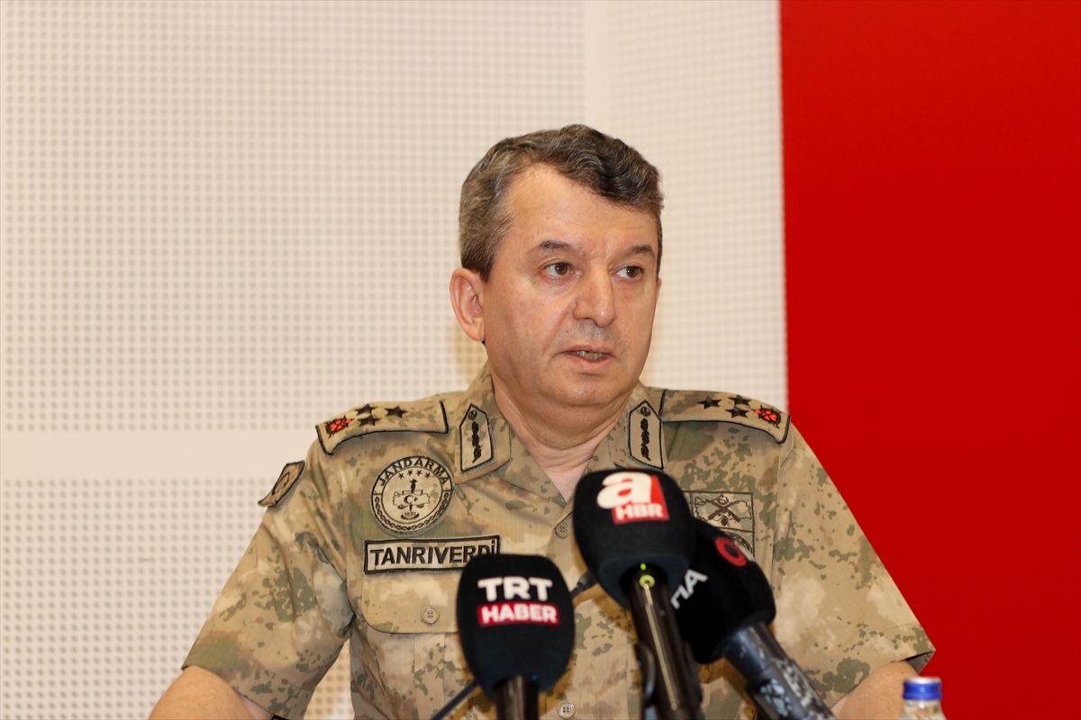 Jandarma Atış Yarışması İzmir\'de Sona Erdi
