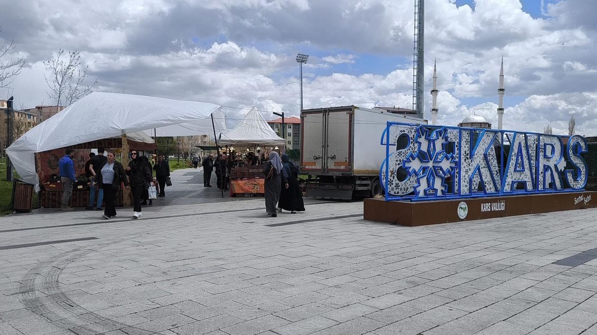 Doğu Kapı\'nın Açılması Kars\'ı Hareketlendirecek