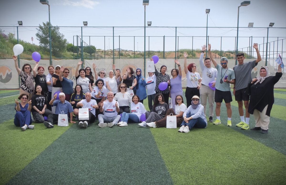 60+ Tazelenme Üniversitesi\'nden Gençlerle Fit Kampüs Etkinliği