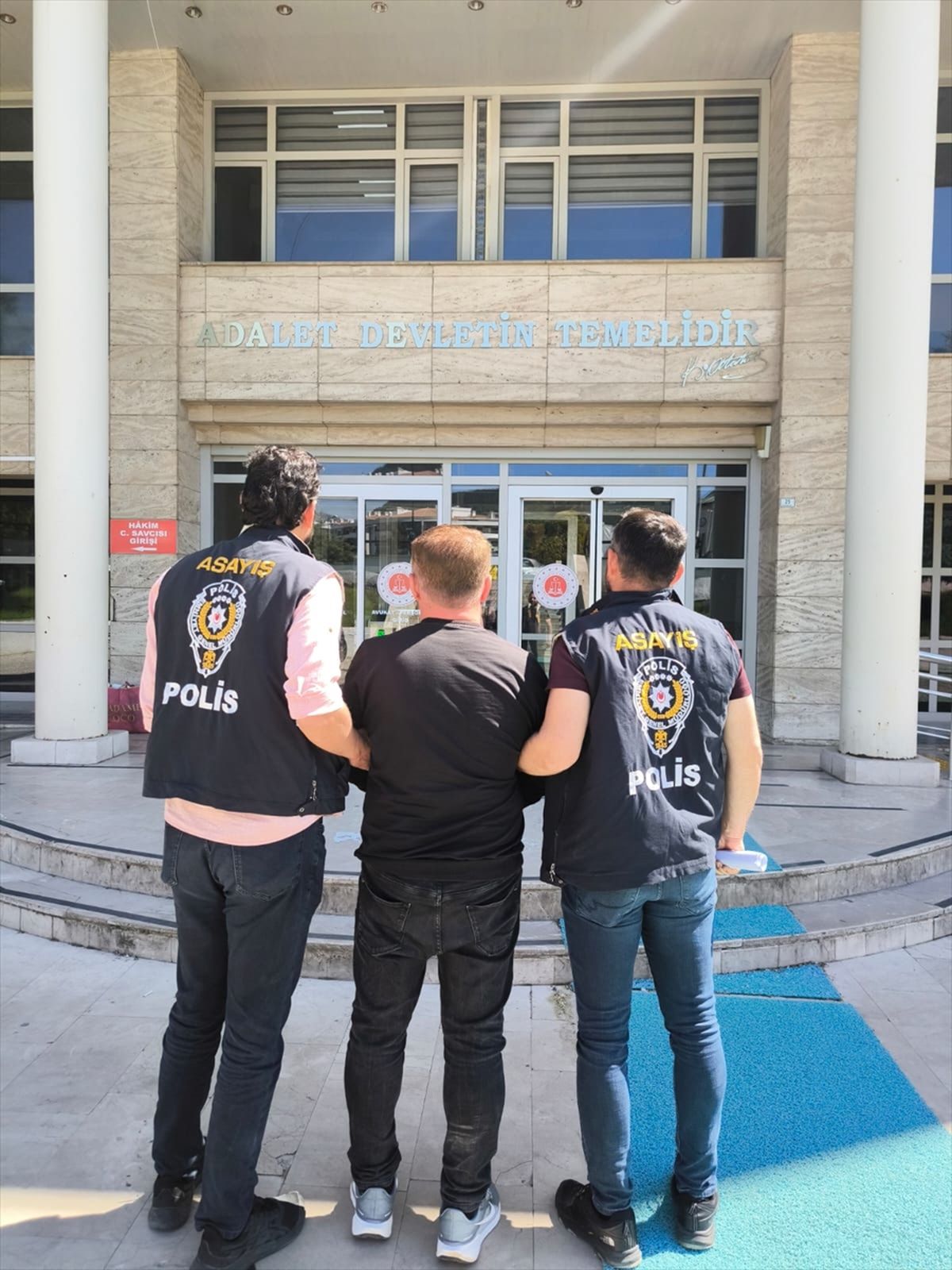 Firari Hükümlü Menteşe\'de Yakalandı