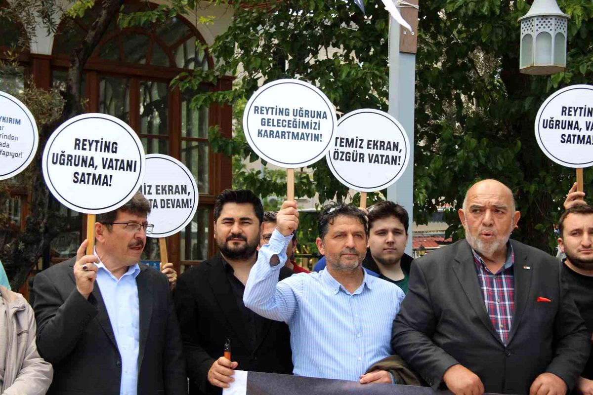 Temiz Ekran Hareketi: Ekranların Tehlikesi