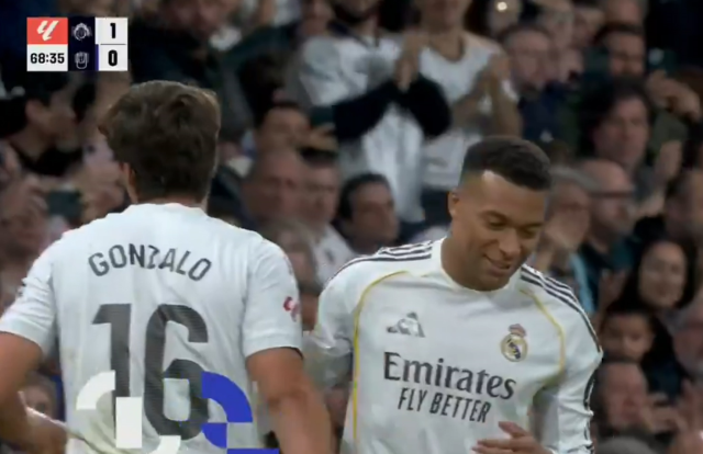 Mbappe'ye bir şok daha? Kendi seyircisi önünde madara oldu 