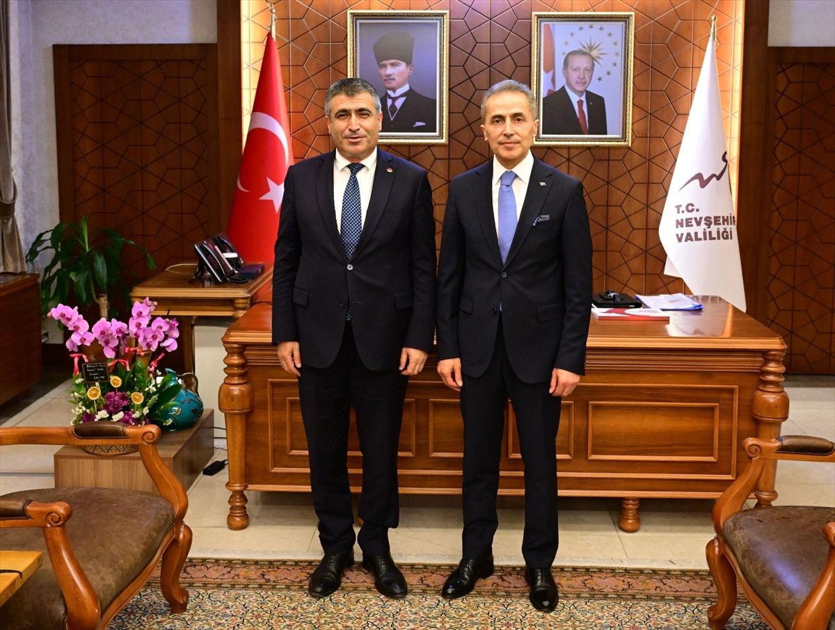 NEVÜ Rektörü\'nden Vali Kök\'e Ziyaret
