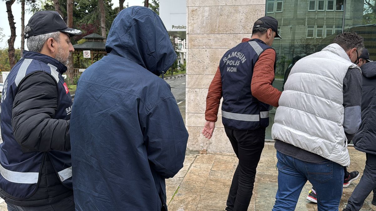 OMÜ\'de rüşvet operasyonu: 8 şüpheli adliyede