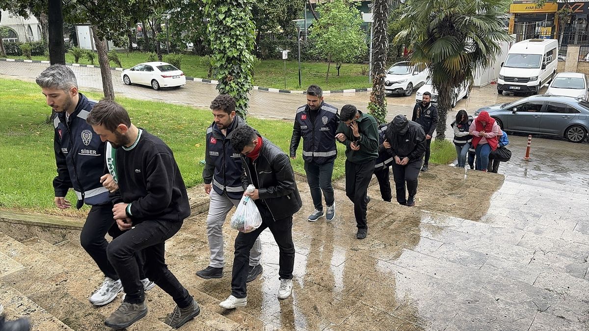 Samsun\'da Dolandırıcılık Operasyonu: 12 Gözaltı