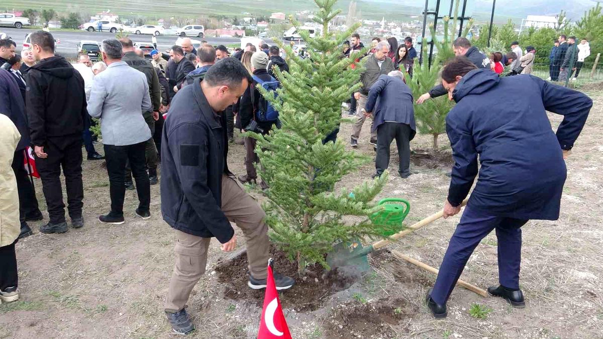 Ardahan\'da Şehit ve Gazi Ormanı Açıldı