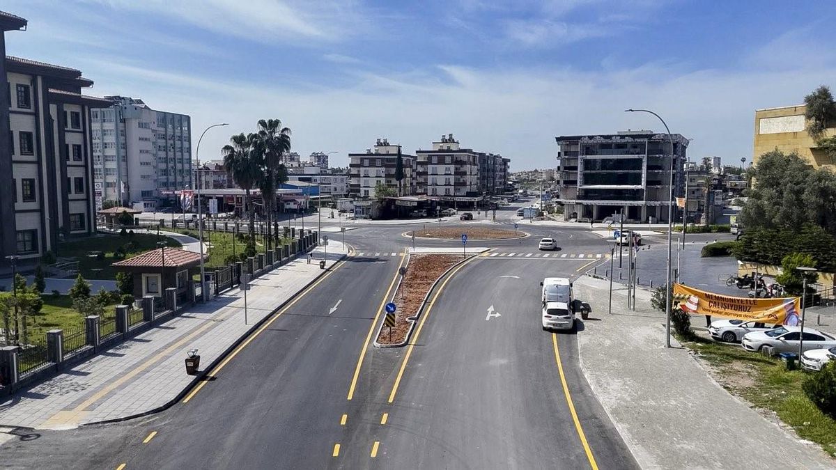 Tarsus\'ta kavşak düzenlemesiyle ulaşım daha güvenli hale geldi