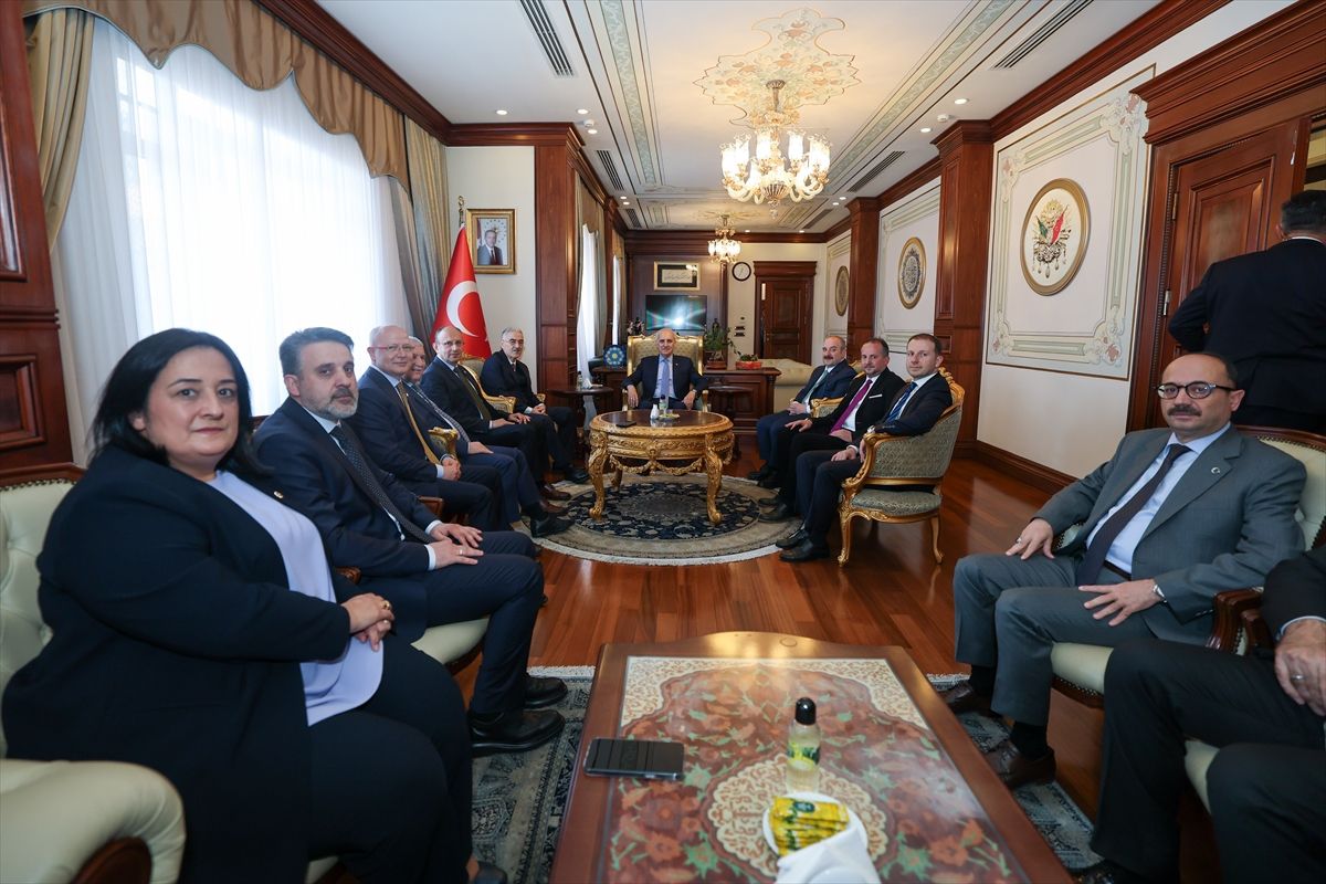 TBMM Başkanı Kurtulmuş Bursa\'da Ziyaretlerde Bulundu