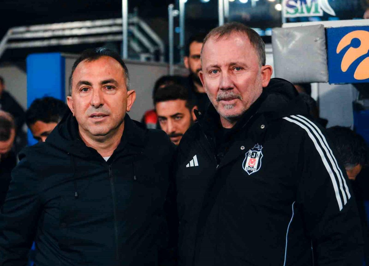Rizespor - Beşiktaş Maçı Başladı