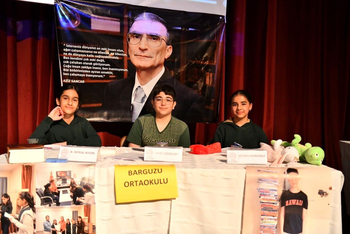 Yeşilyurt\'ta Münazara Heyecanı: Öğrenciler Fikirleriyle Yarıştı