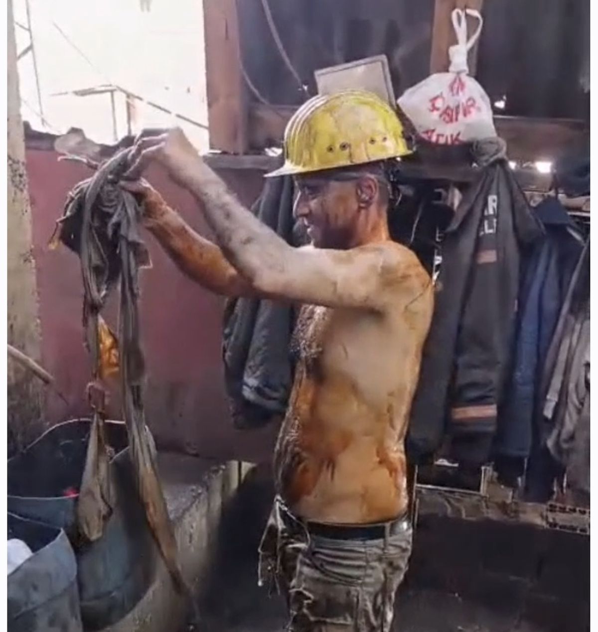 Emekli Maden İşçisine Geleneksel Veda