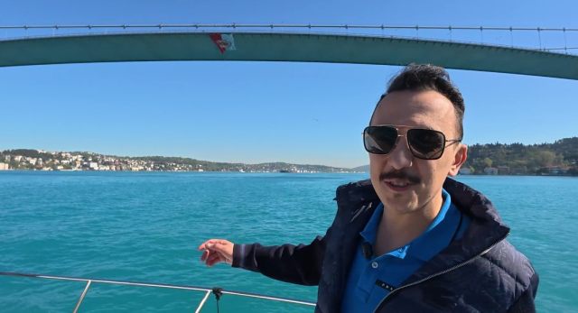 Şampiyon Batman Petrolspor'un bayrağı Fatih Sultan Mehmet Köprüsü'nde dalgalanıyor