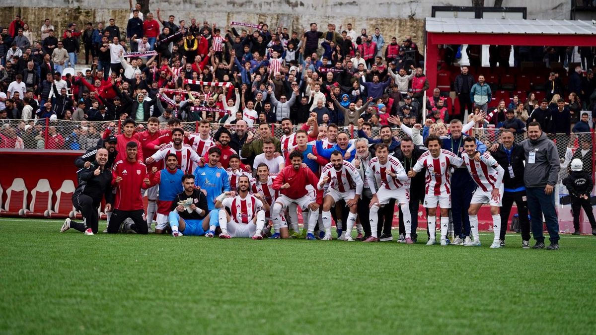 Ayvalıkgücü Finalde 2. Lig İçin Mücadele Edecek