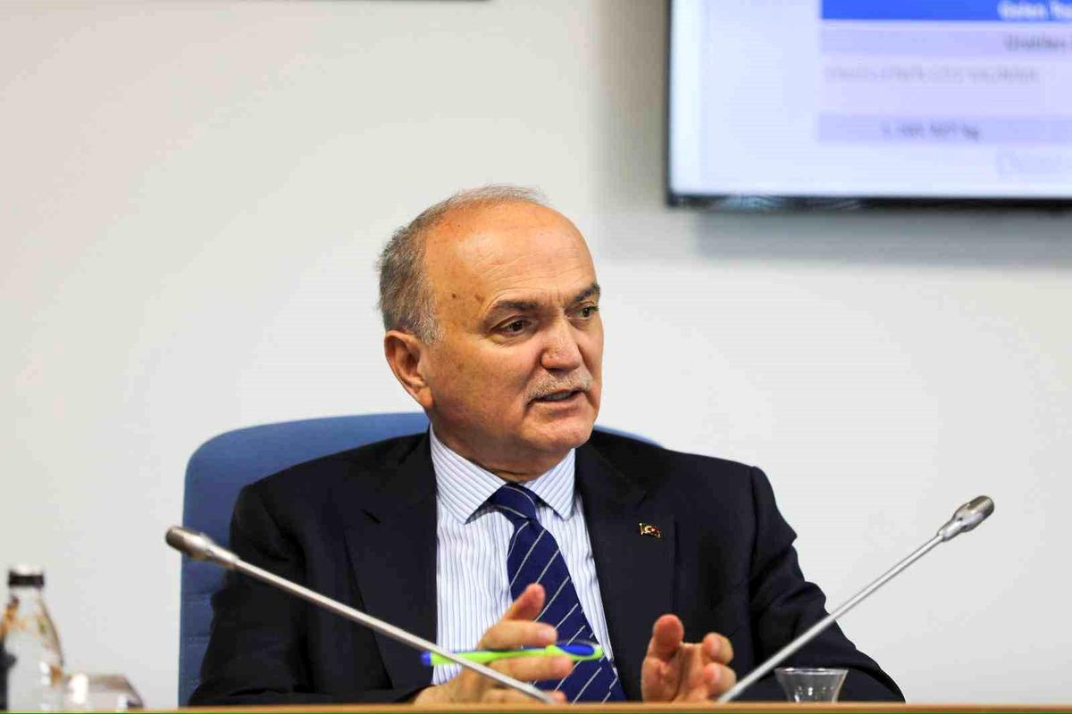 Başkan Faruk Özlü yeniden başkan seçildi