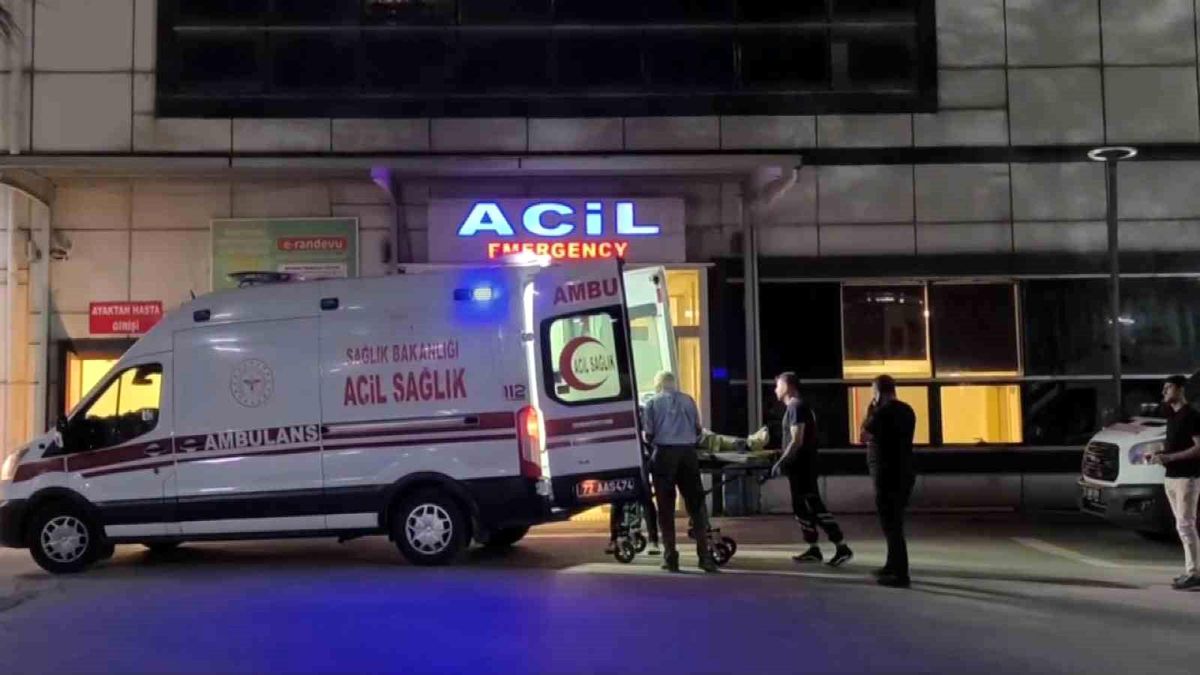 Gercüş\'te Motosiklet Kazası: 1 Ağır Yaralı