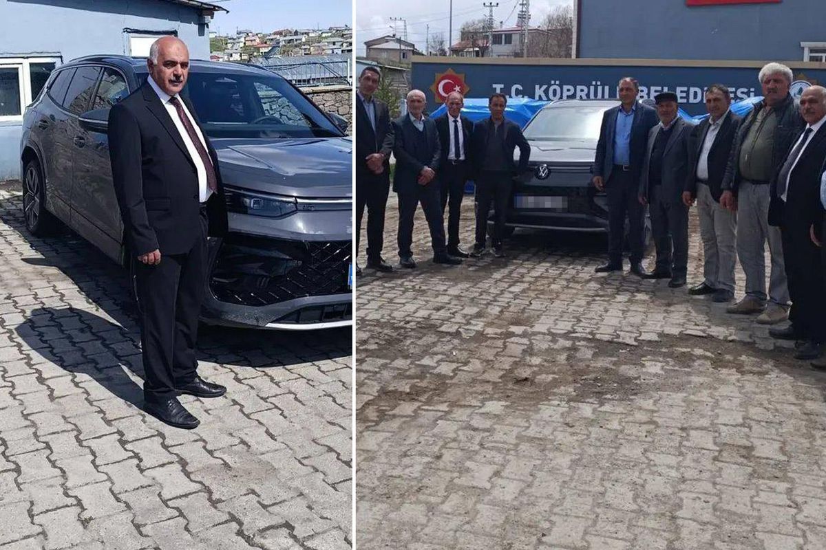 Belediye binası önünde "makam aracı" pozu