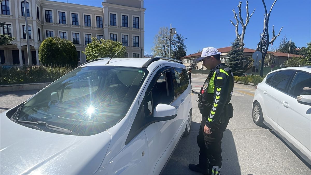 Bolu\'da Motosiklet ve Otomobil Denetimi