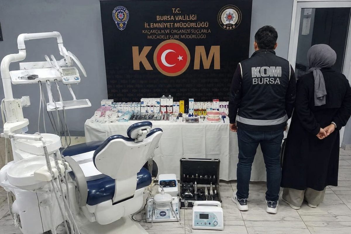 Bursa\'da Sahte Diş Hekimleri Yakalandı