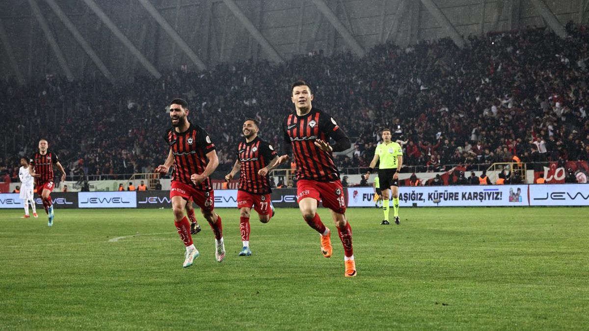 Arca Çorum FK Finale Yükseldi