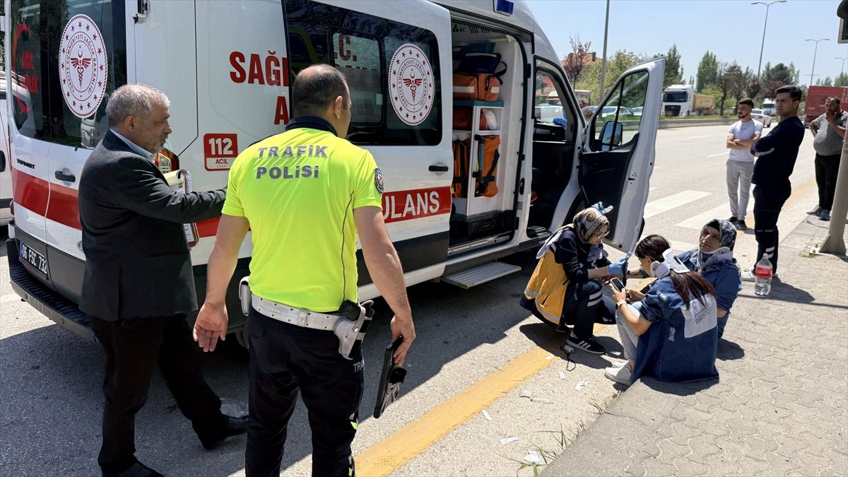 Çubuk\'ta Zincirleme Kaza: 3 Yaralı