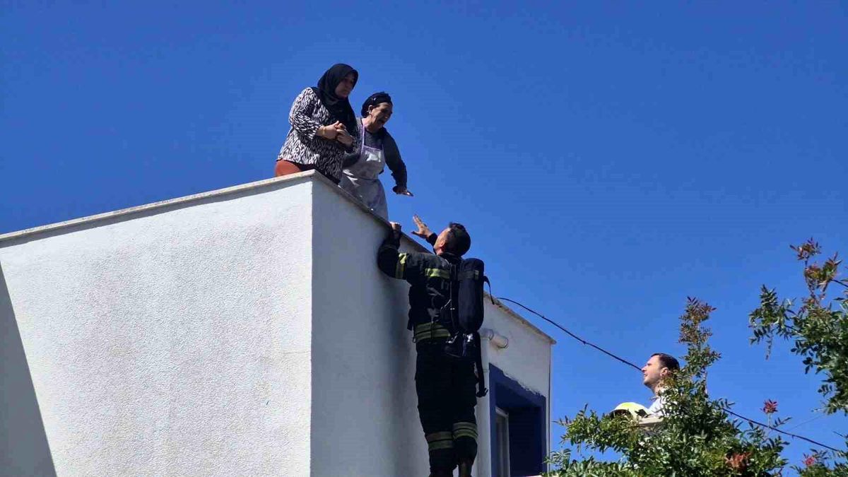 Bodrum\'da Elektrik Patlaması Yangın Çıkardı