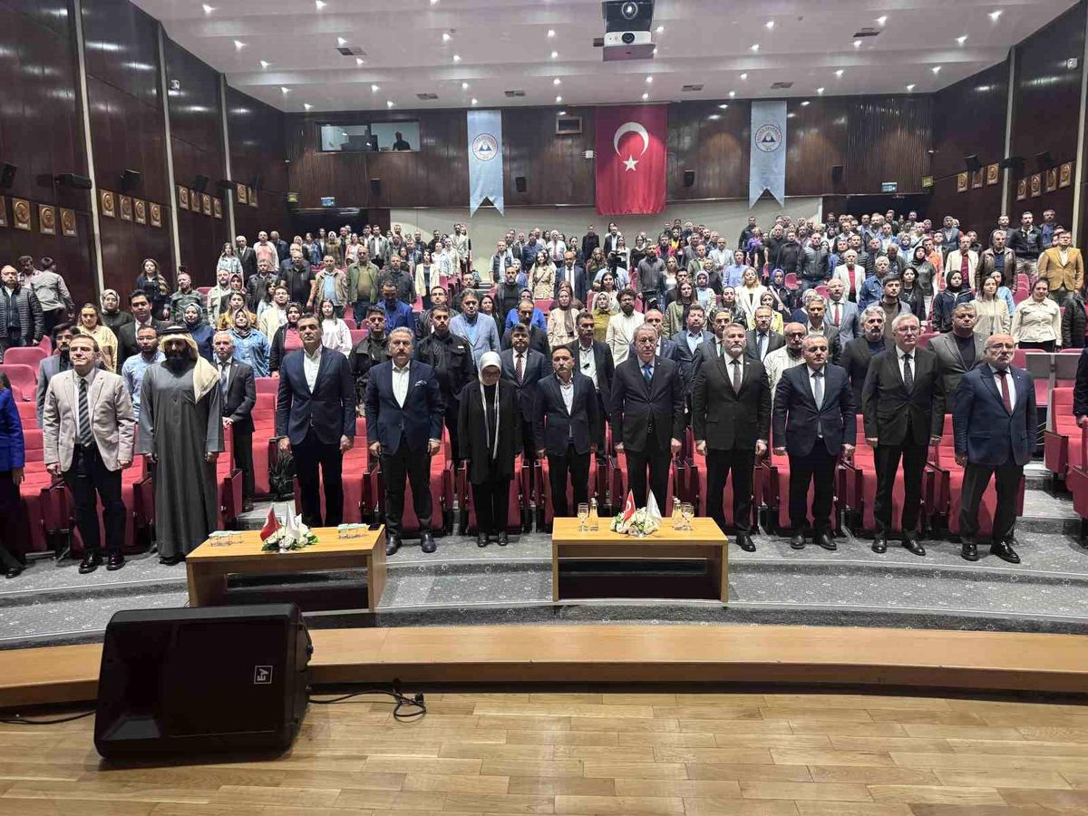 Akar: Güç, beka ve refah için eğitim şart