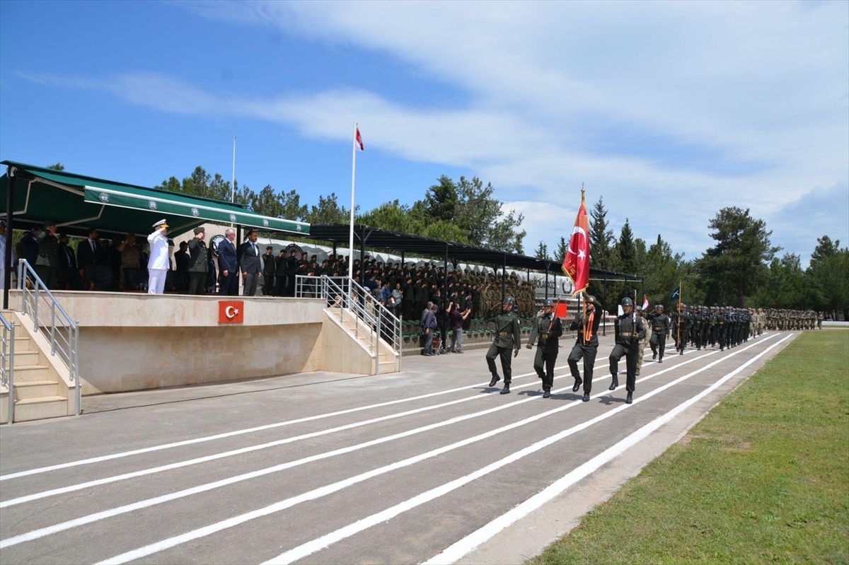 Engelli gençler için temsili askerlik töreni