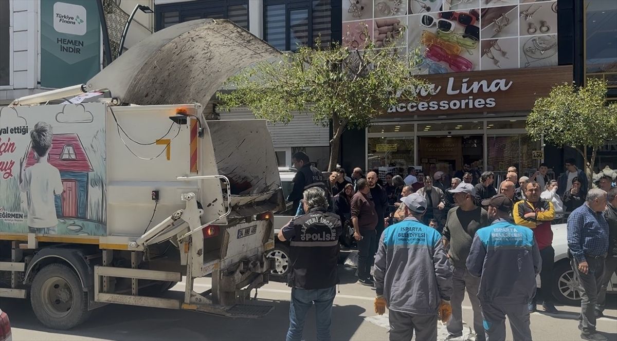 Isparta\'da Temizlik İşçisi Feci Şekilde Hayatını Kaybetti