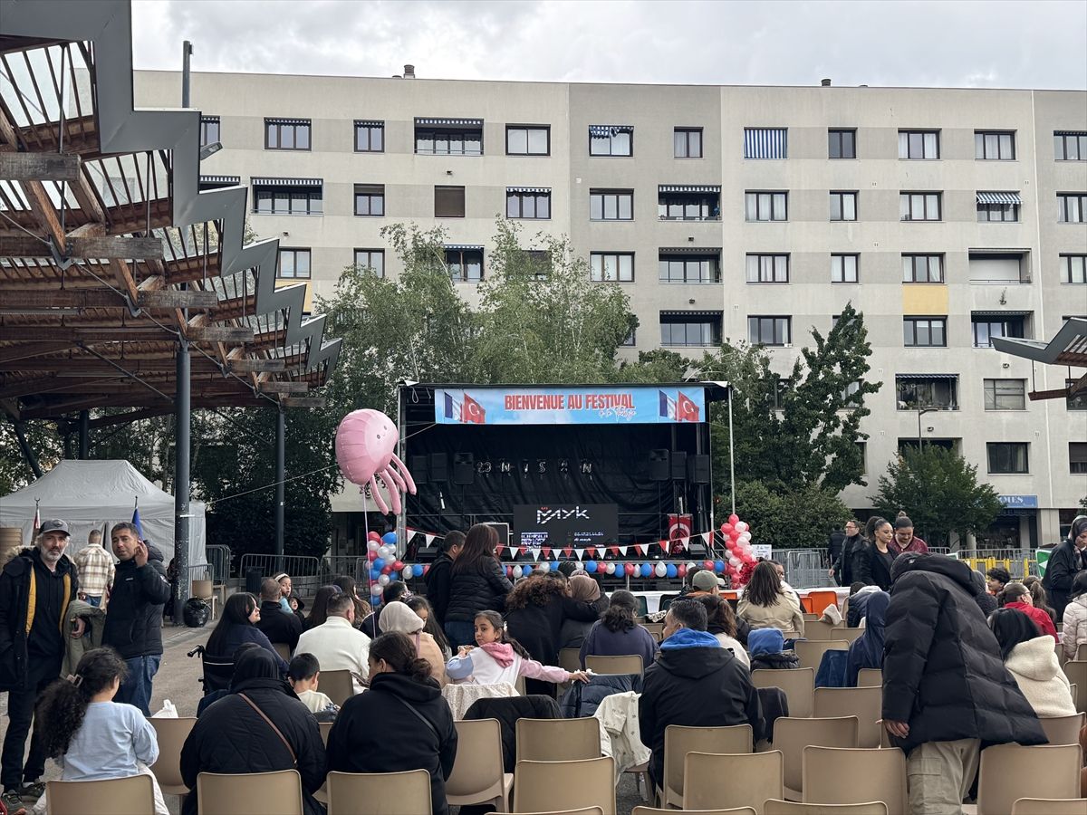 Türk Festivali Cenevre\'de Coşkuyla Kutlandı
