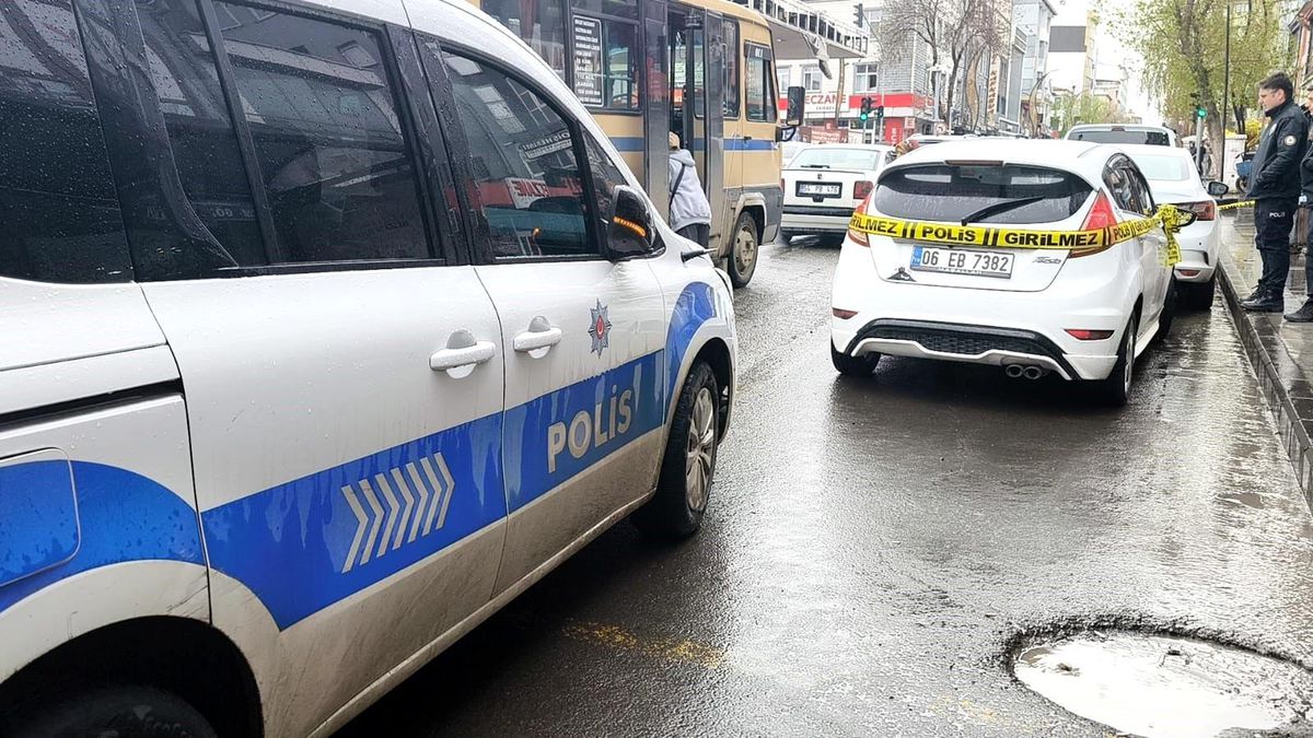 Kars\'ta Silahlı Kavga: 1 Yaralı