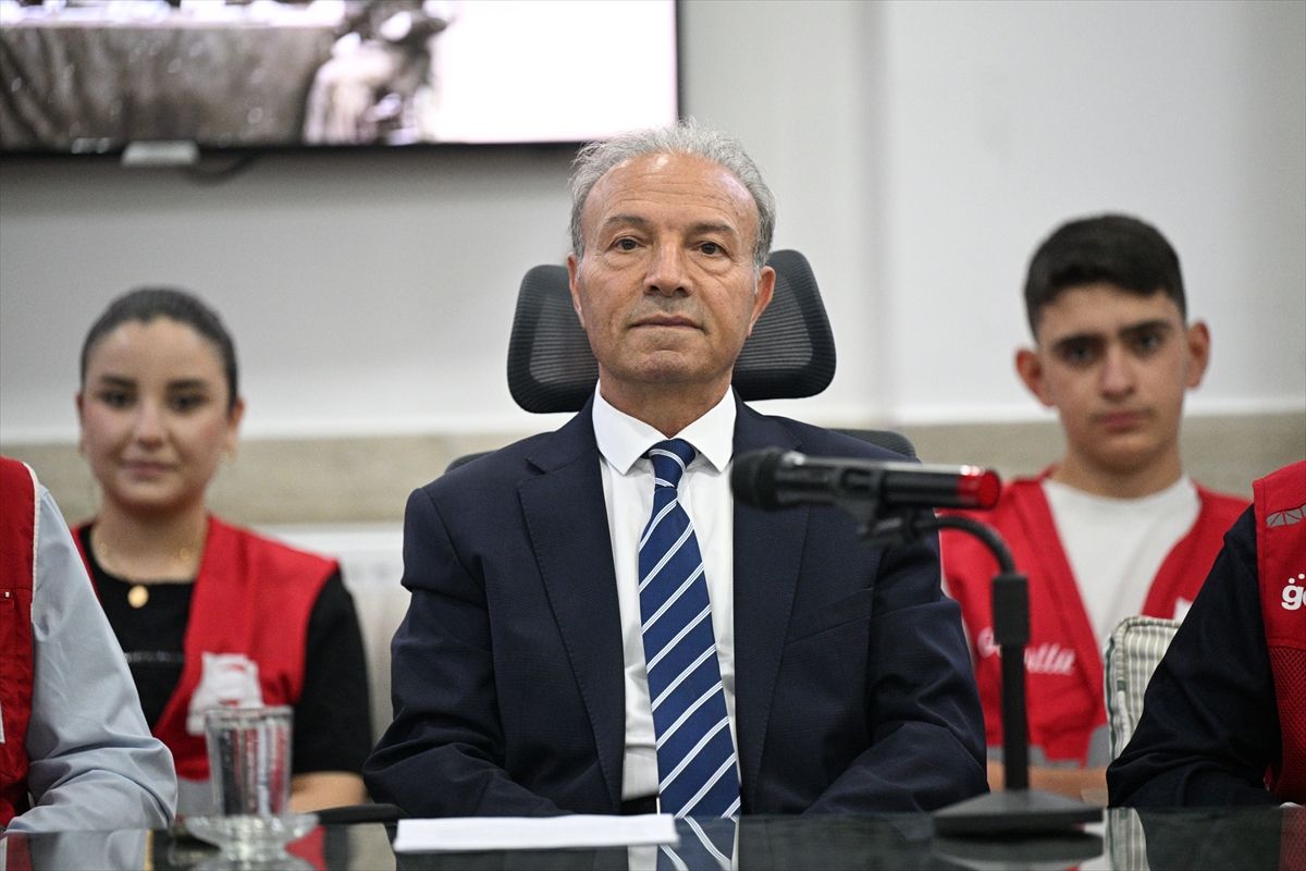 Kızılay Başkanı Beydilli\'den Sosyal Medya Açıklaması