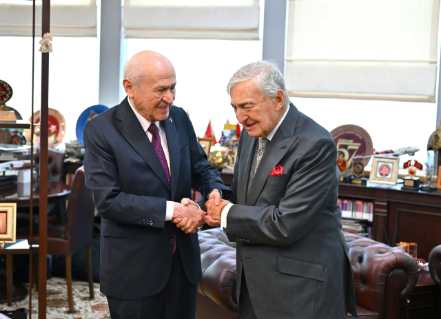 Koç Ailesi'nin Bahçeli'ye verdiği hediyenin sırrı! Değeri dudak uçuklatıyor