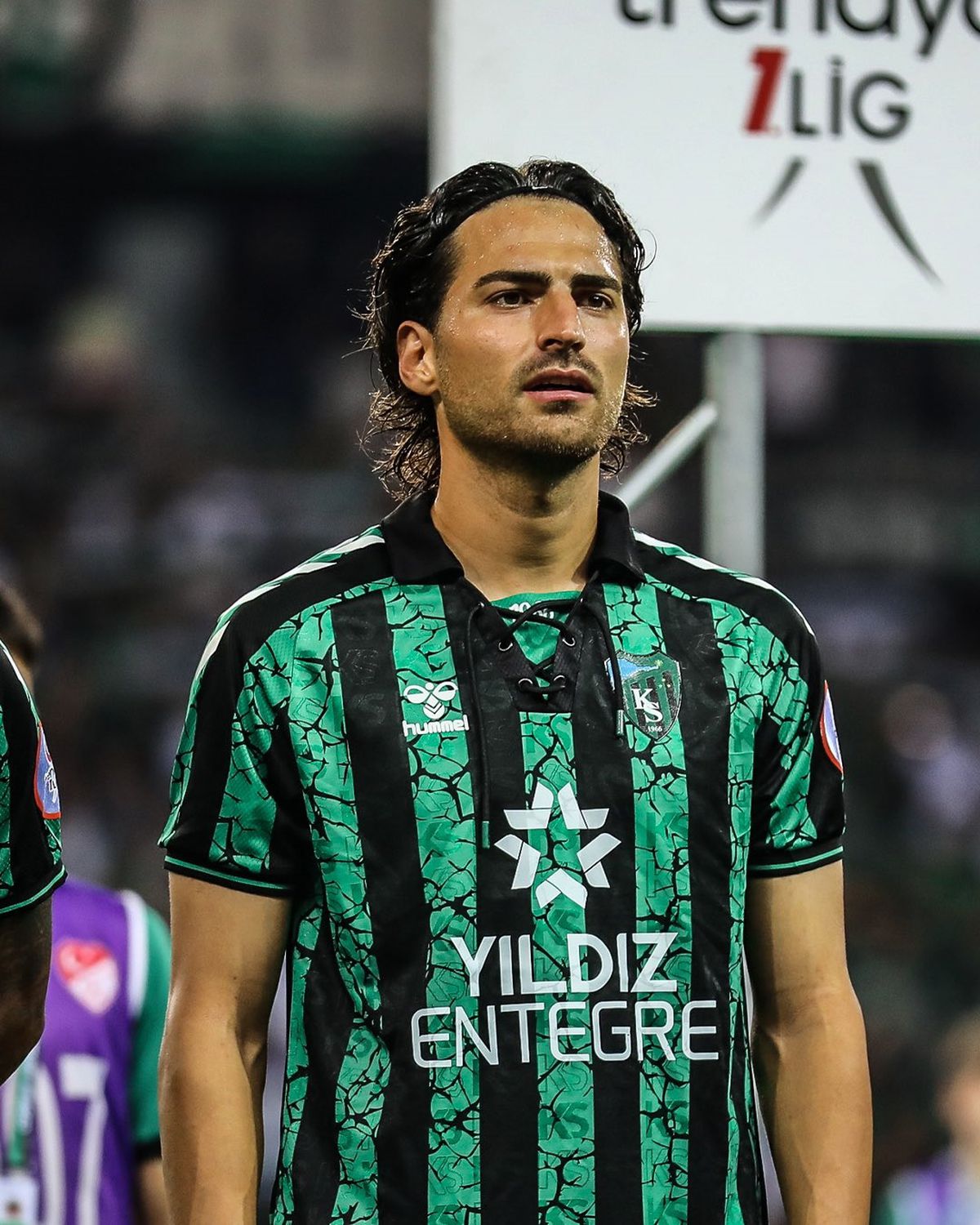 Kocaelispor\'da Sözleşme Feshi
