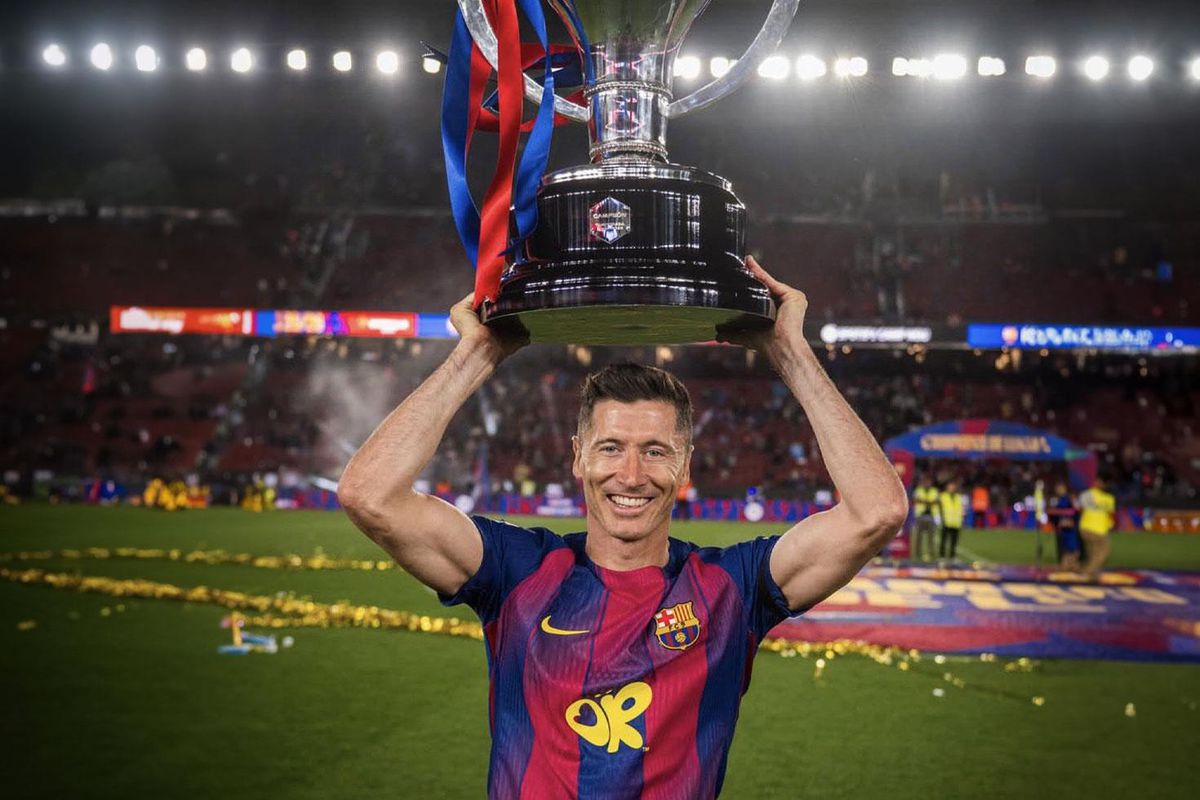 Lewandowski, Barcelona defterini resmen kapattı
