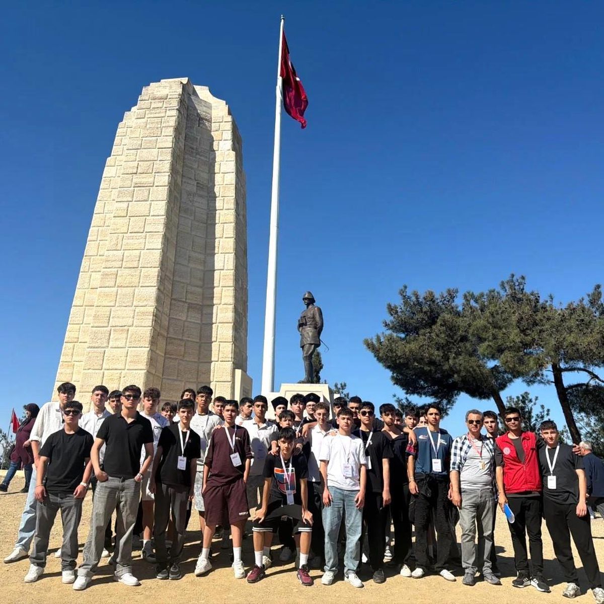 Menteşe Gençlerinden Çanakkale\'de Tarihi Ziyaret