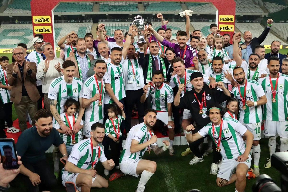 Muğlaspor 1. Lig\'e Yükseldi!