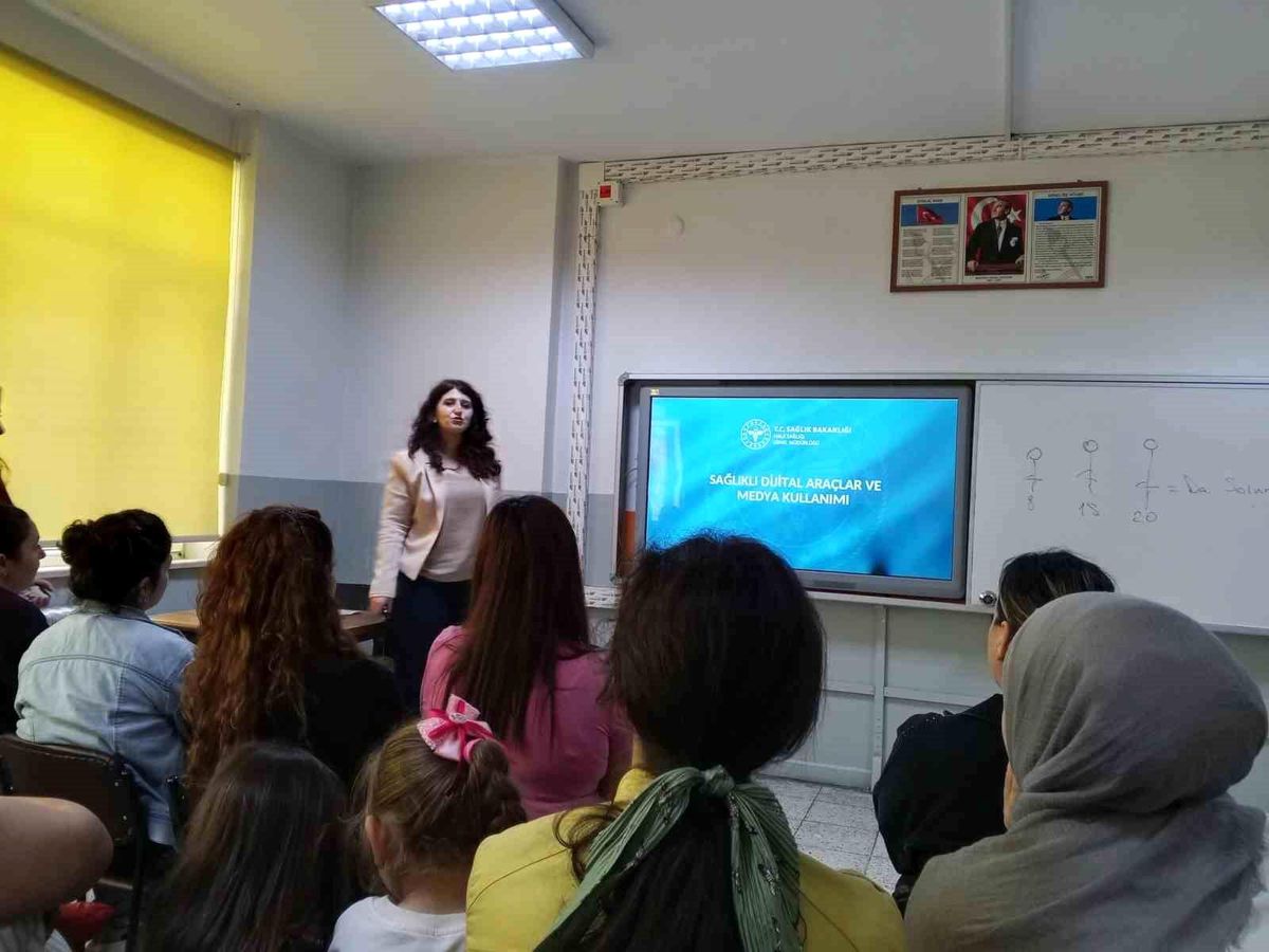Muslu\'da velilere bağımlılık ve ilk yardım semineri