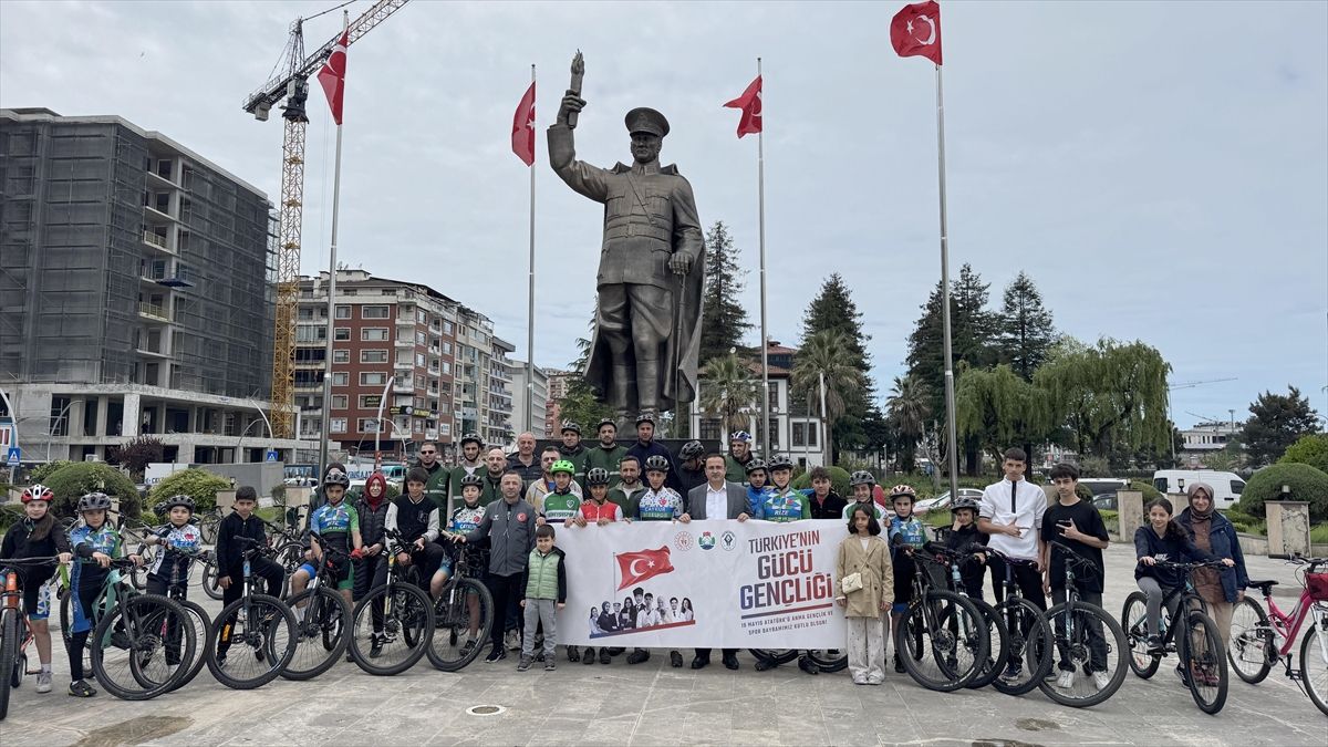 Rize\'de 19 Mayıs Bisiklet Etkinliği