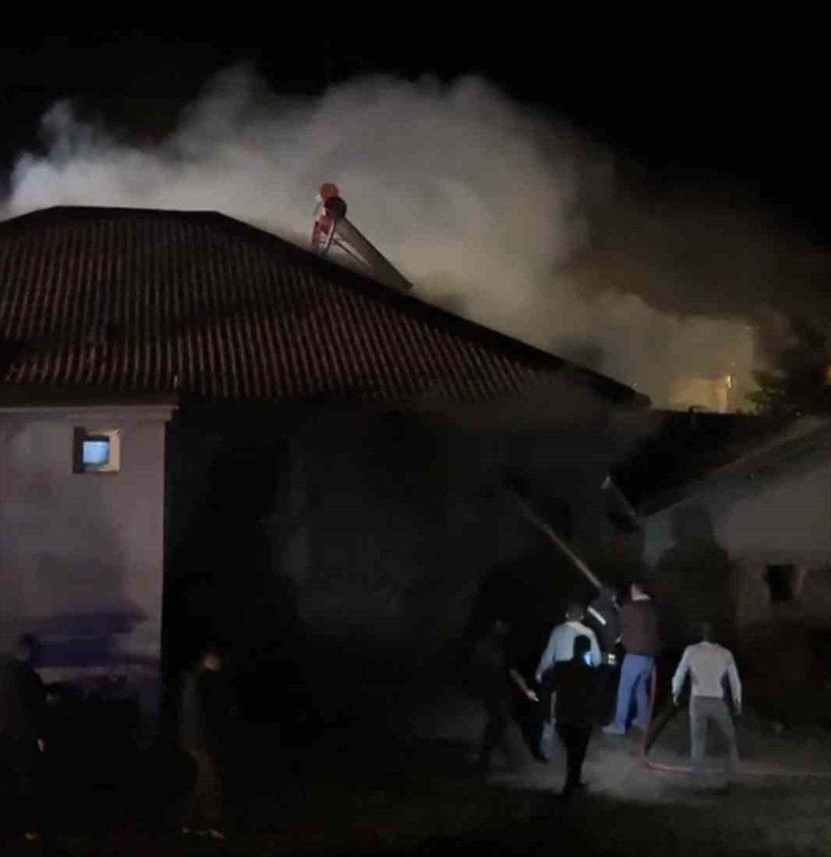 Seydişehir\'de Samanlık Yangını