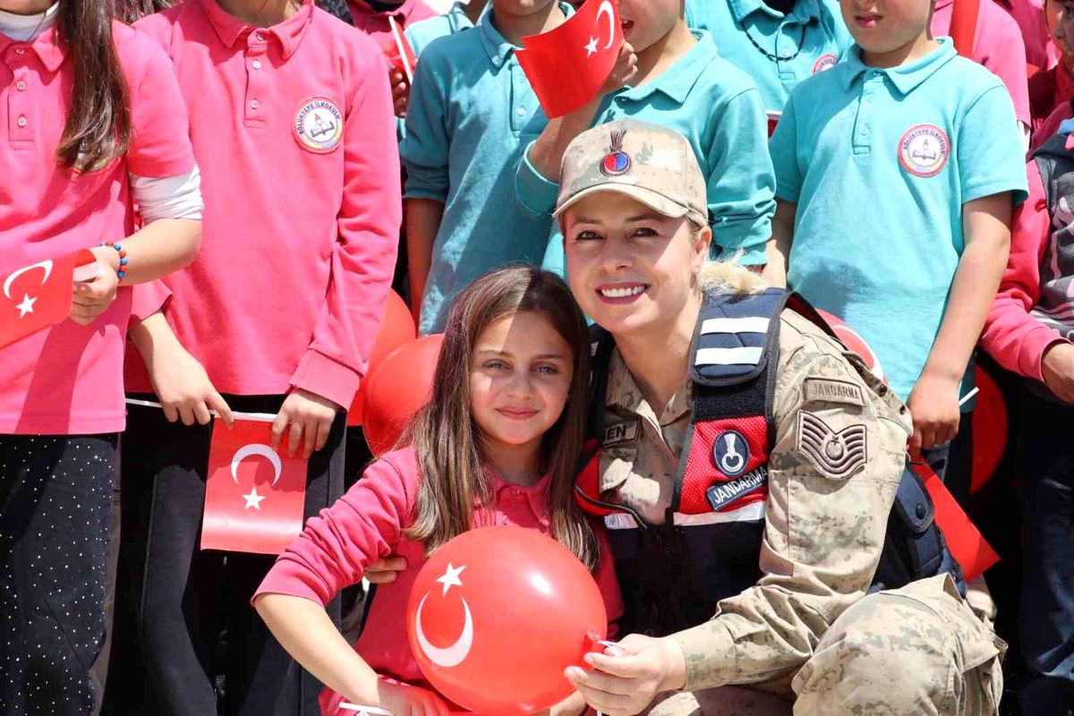 Siirt\'te Aile ve Çocuk Bilinçlendirme Projeleri